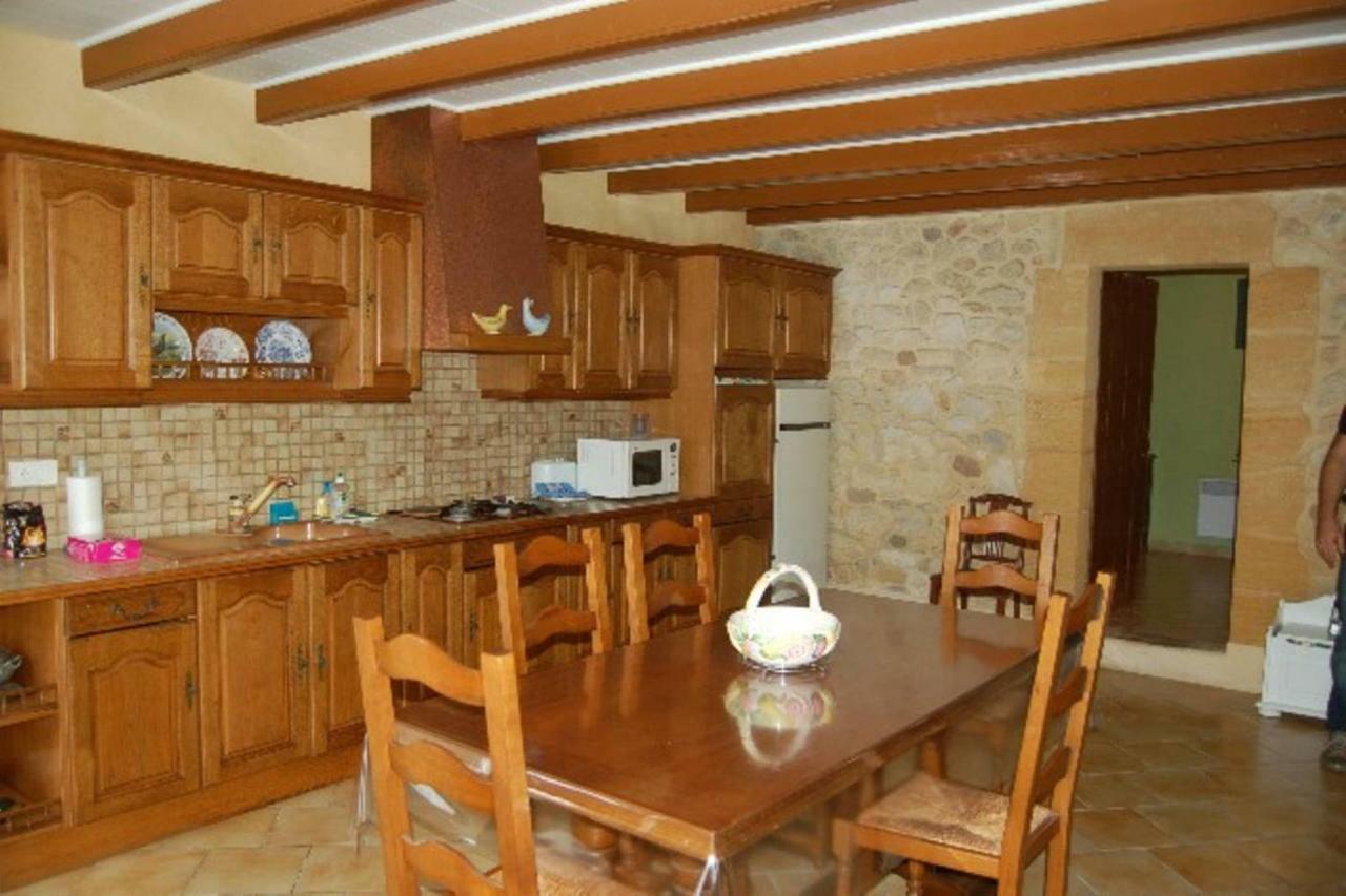 Gite Les Deux Meules Sainte-Colombe  Экстерьер фото